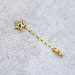 Vintage Star Tip Rhinestones Gold Tone Stick Pin by Avon - C12